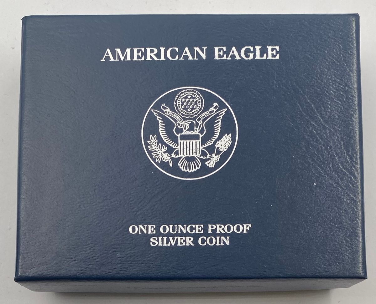 USA:1 dollar 2008 American Eagle i etui med dokumentasjon.